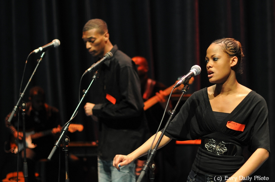 Evry Daily Photo - Telethon Evry 2010 - Concert Evry University Gospel - large - 5243387173.jpg